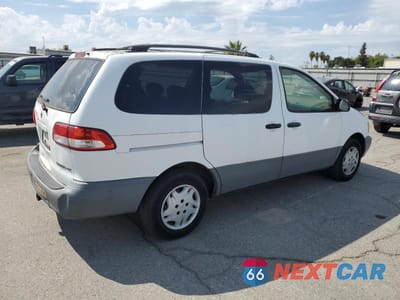 Trzecie zdjęcie samochodu z tyłu: 2002 TOYOTA SIENNA CE VIN:4T3ZF19CX2U438189 - miniatura