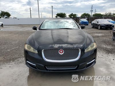 Piąte zdjęcie samochodu w środku: 2014 JAGUAR XJL PORTFOLIO VIN:SAJWA2GZ5E8V64471 - miniatura