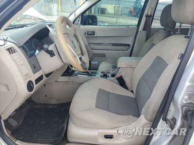 Zdjęcie 7 z 13 samochodu: 2008 FORD ESCAPE XLT VIN:1FMCU03Z08KE01913 - miniatura