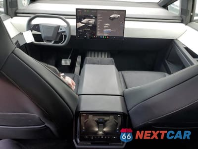 Zdjęcie 8 z 12 samochodu: 2024 TESLA CYBERTRUCK VIN:7G2CEHED1RA028066 - miniatura