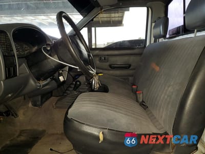 Zdjęcie 7 z 12 samochodu: 1997 NISSAN TRUCK XE VIN:1N6SD11Y3VC322223 - miniatura