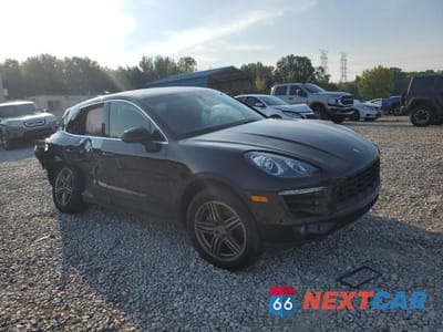 Czwarte zdjęcie samochodu z boku: 2015 PORSCHE MACAN S VIN:WP1AB2A50FLB73950 - miniatura