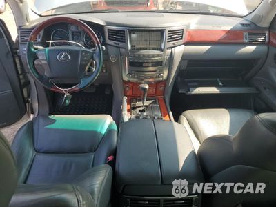 Zdjęcie 8 z 13 samochodu: 2008 LEXUS LX 570 VIN:JTJHY00W384012919 - miniatura