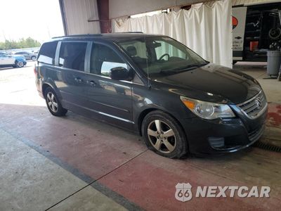 Czwarte zdjęcie samochodu z boku: 2011 VOLKSWAGEN ROUTAN SE VIN:2V4RW3DG3BR659526 - miniatura