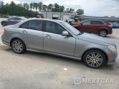 Czwarte zdjęcie samochodu z boku: 2009 MERCEDES-BENZ C 300 VIN:WDDGF54X99F261788 - miniatura
