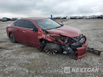 Czwarte zdjęcie samochodu z boku: 2017 NISSAN ALTIMA 2.5 VIN:1N4AL3AP4HC127133 - miniatura