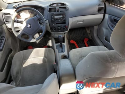 Zdjęcie 8 z 12 samochodu: 2005 KIA SPECTRA LX VIN:KNAFE121455196040 - miniatura