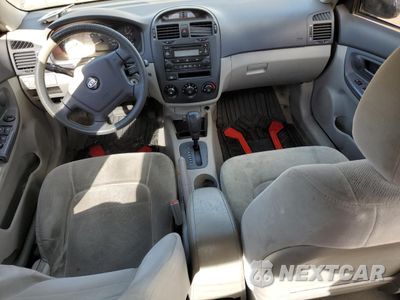Zdjęcie 8 z 12 samochodu: 2005 KIA SPECTRA LX VIN:KNAFE121455196040 - miniatura