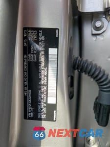 Zdjęcie 12 z 12 samochodu: 2014 VOLVO S60 T5 VIN:YV1612FS3E2294933 - miniatura