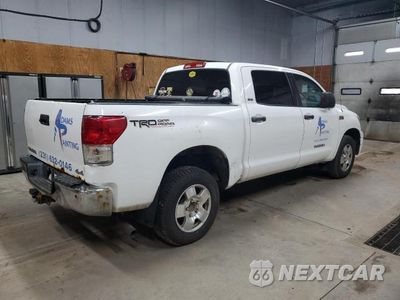 Trzecie zdjęcie samochodu z tyłu: 2010 TOYOTA TUNDRA CREWMAX SR5 VIN:5TFDY5F12AX145380 - miniatura