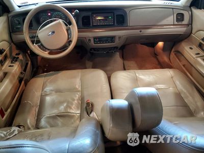 Zdjęcie 8 z 12 samochodu: 2005 FORD CROWN VICTORIA LX VIN:2FAFP74W55X124874 - miniatura