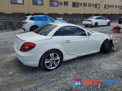 Trzecie zdjęcie samochodu z tyłu: 2011 MERCEDES-BENZ SLK 300 VIN:WDBWK5EA3BF238653 - miniatura
