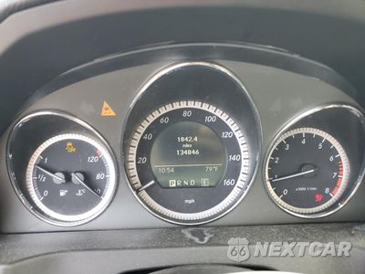 Zdjęcie 9 z 13 samochodu: 2011 MERCEDES-BENZ C 300 4MATIC VIN:WDDGF8BB2BR146575 - miniatura
