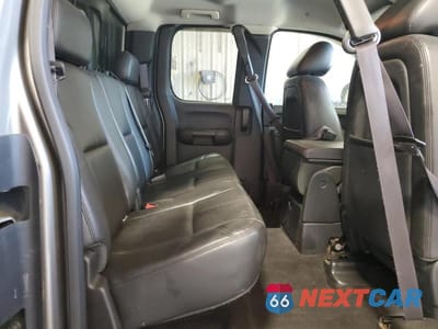 Zdjęcie 10 z 12 samochodu: 2013 CHEVROLET SILVERADO K1500 LT VIN:1GCRKSE70DZ359725 - miniatura