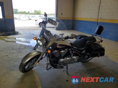 Trzecie zdjęcie samochodu z tyłu: 2012 KAWASAKI VN900 D VIN:JKAVN2D12CA045505 - miniatura