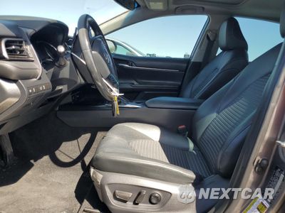 Zdjęcie 7 z 14 samochodu: 2019 TOYOTA CAMRY L VIN:4T1B11HK9KU274922 - miniatura