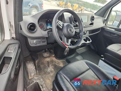 Zdjęcie 8 z 14 samochodu: 2023 MERCEDES-BENZ SPRINTER 2500 VIN:W1Y4KBHY3PT148990 - miniatura
