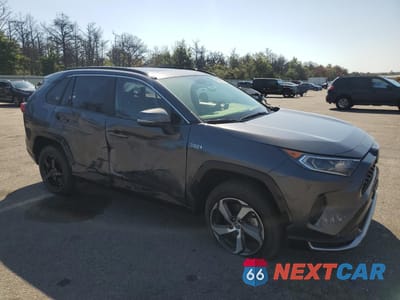Czwarte zdjęcie samochodu z boku: 2021 TOYOTA RAV4 PRIME SE VIN:JTMAB3FV1MD040668 - miniatura