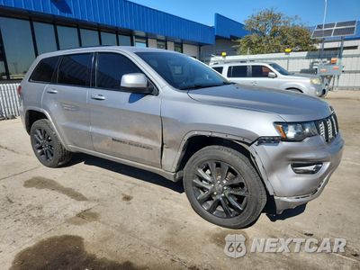 Czwarte zdjęcie samochodu z boku: 2021 JEEP GRAND CHEROKEE LAREDO VIN:1C4RJFAG1MC793977 - miniatura