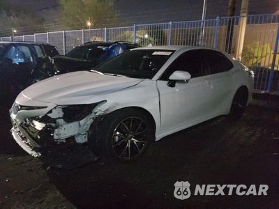 2023 TOYOTA CAMRY SE NIGHT SHADE 4T1G11AK6PU807459 - główne zdjęcie licytacji z USA - miniatura