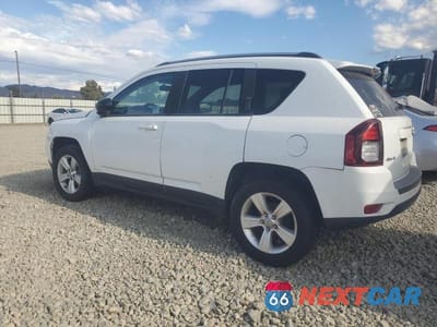 Drugie zdjęcie samochodu z przodu: 2015 JEEP COMPASS SPORT VIN:1C4NJDBB4FD316852 - miniatura
