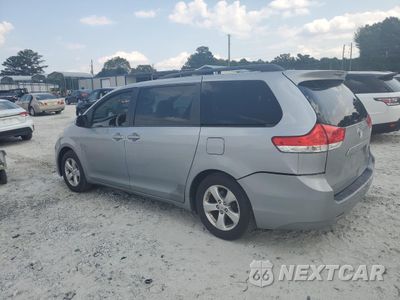 Drugie zdjęcie samochodu z przodu: 2013 TOYOTA SIENNA LE VIN:5TDKK3DC2DS304619 - miniatura