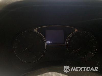 Zdjęcie 9 z 13 samochodu: 2018 NISSAN PATHFINDER S VIN:5N1DR2MM1JC648846 - miniatura
