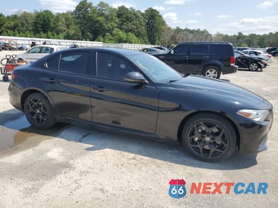 Czwarte zdjęcie samochodu z boku: 2021 ALFA ROMEO GIULIA SPORT VIN:ZARFAMAN3M7641901 - miniatura