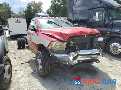 Czwarte zdjęcie samochodu z boku: 2018 RAM 5500 VIN:3C7WRMCJ8JG122469 - miniatura