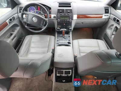 Zdjęcie 8 z 13 samochodu: 2004 VOLKSWAGEN TOUAREG 3.2 VIN:WVGBC67L24D023910 - miniatura