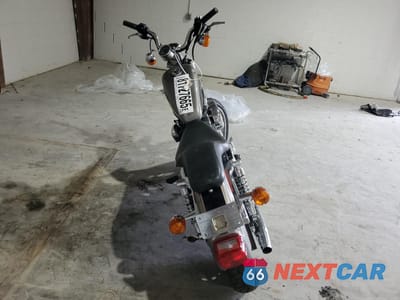 Czwarte zdjęcie samochodu z boku: 1997 HARLEY-DAVIDSON XL1200 C VIN:1HD1CGP10VY228834 - miniatura