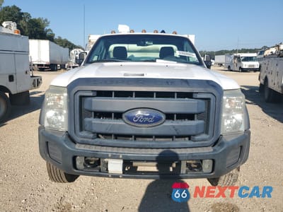 Piąte zdjęcie samochodu w środku: 2014 FORD F450 SUPER DUTY VIN:1FDUF4GY6EEA62513 - miniatura