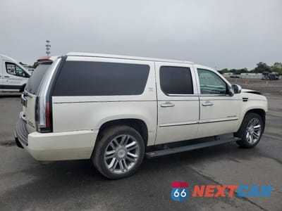 Trzecie zdjęcie samochodu z tyłu: 2011 CADILLAC ESCALADE ESV PLATINUM VIN:1GYS3KEF2BR252883 - miniatura