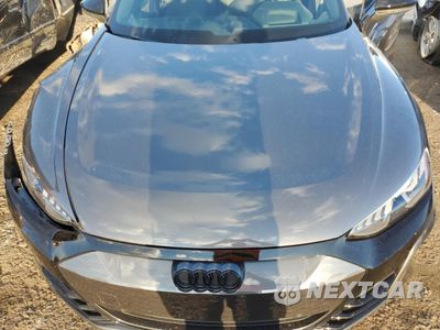 Zdjęcie 12 z 13 samochodu: 2023 AUDI E-TRON GT PRESTIGE VIN:WAUEJBFW2P7007931 - miniatura