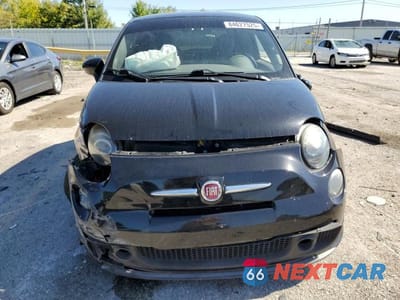 Piąte zdjęcie samochodu w środku: 2015 FIAT 500 SPORT VIN:3C3CFFHH0FT594386 - miniatura