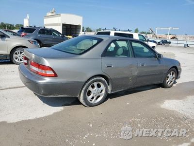 Trzecie zdjęcie samochodu z tyłu: 2000 LEXUS ES 300 VIN:JT8BF28G3Y0243185 - miniatura