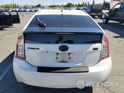 Zdjęcie 6 z 12 samochodu: 2014 TOYOTA PRIUS VIN:JTDKN3DU1E0384242 - miniatura