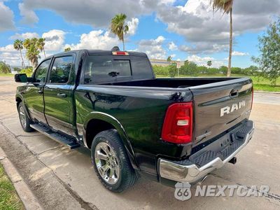 Trzecie zdjęcie samochodu z tyłu: 2025 RAM 1500 BIG HORN/LONE STAR VIN:1C6SRFFP3SN562722 - miniatura