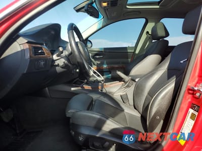 Zdjęcie 7 z 12 samochodu: 2007 BMW 335 I VIN:WBAVB73577VF52589 - miniatura