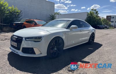 Drugie zdjęcie samochodu z przodu: 2017 AUDI A7 PREMIUM PLUS VIN:WAUW2AFC9HN017953 - miniatura