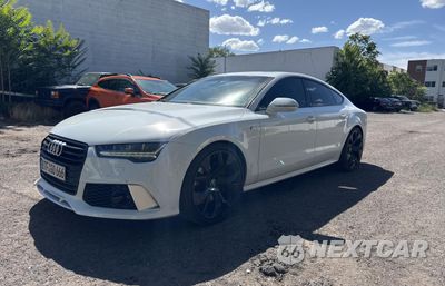 Drugie zdjęcie samochodu z przodu: 2017 AUDI A7 PREMIUM PLUS VIN:WAUW2AFC9HN017953 - miniatura