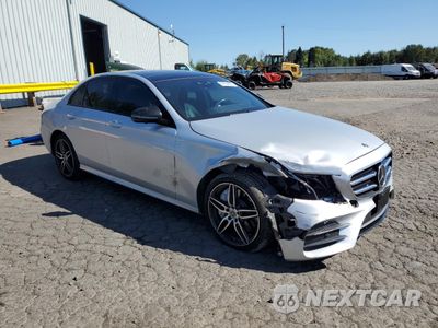 Czwarte zdjęcie samochodu z boku: 2019 MERCEDES-BENZ E 300 VIN:WDDZF4JB7KA521037 - miniatura