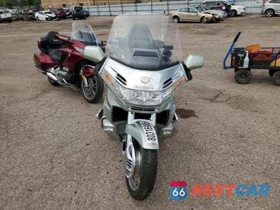 Drugie zdjęcie samochodu z przodu: 1999 HONDA GL1500 SE12 VIN:1HFSC2235XA104058 - miniatura