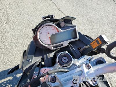 Zdjęcie 7 z 8 samochodu: 2018 BMW S 1000 R VIN:WB10D6208JZ762183 - miniatura