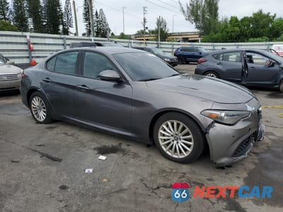 Czwarte zdjęcie samochodu z boku: 2023 ALFA ROMEO GIULIA SPRINT VIN:ZARFAMAN5P7670336 - miniatura