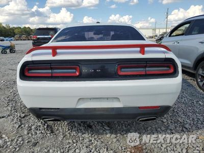 Zdjęcie 6 z 12 samochodu: 2016 DODGE CHALLENGER SXT VIN:2C3CDZAG3GH171742 - miniatura