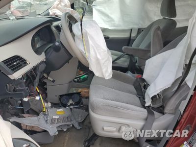 Zdjęcie 7 z 14 samochodu: 2014 TOYOTA SIENNA LE VIN:5TDKK3DC2ES416905 - miniatura
