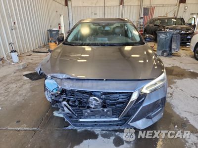 Piąte zdjęcie samochodu w środku: 2021 NISSAN SENTRA SR VIN:3N1AB8DV6MY238808 - miniatura