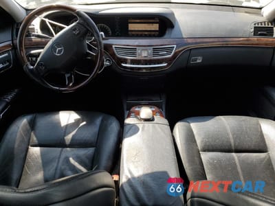 Zdjęcie 8 z 12 samochodu: 2007 MERCEDES-BENZ S 550 VIN:WDDNG71X97A083654 - miniatura