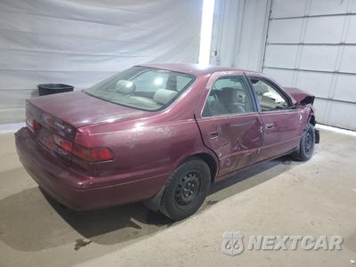 Trzecie zdjęcie samochodu z tyłu: 1997 TOYOTA CAMRY CE VIN:4T1BG22K4VU115954 - miniatura